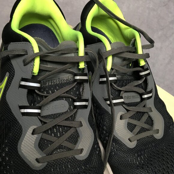 Nike Mens React Miler 2 Running Shoes size 12.5 Sneakers Smoke Grey Volt Black‎ main image 12